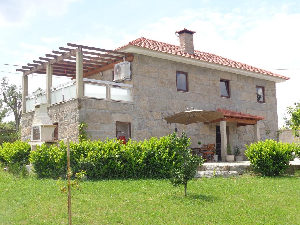 Bernardes House Pensionat Castelo de Paiva Exteriör bild
